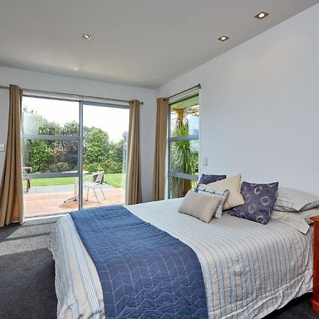 Bellbird Scenic Retreat - Views Of Alps And Ocean Villa Kaikoura Exterior photo