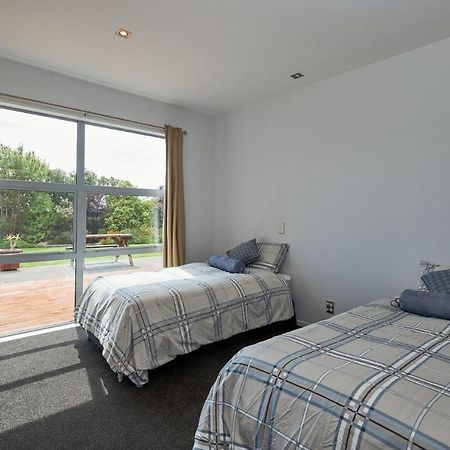 Bellbird Scenic Retreat - Views Of Alps And Ocean Villa Kaikoura Exterior photo